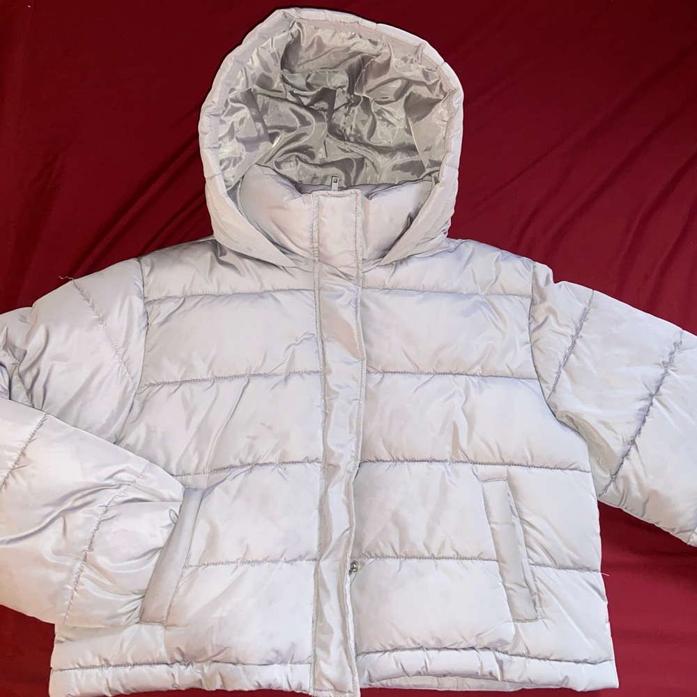 Women’s Grey short puffer coat size M (crop top)